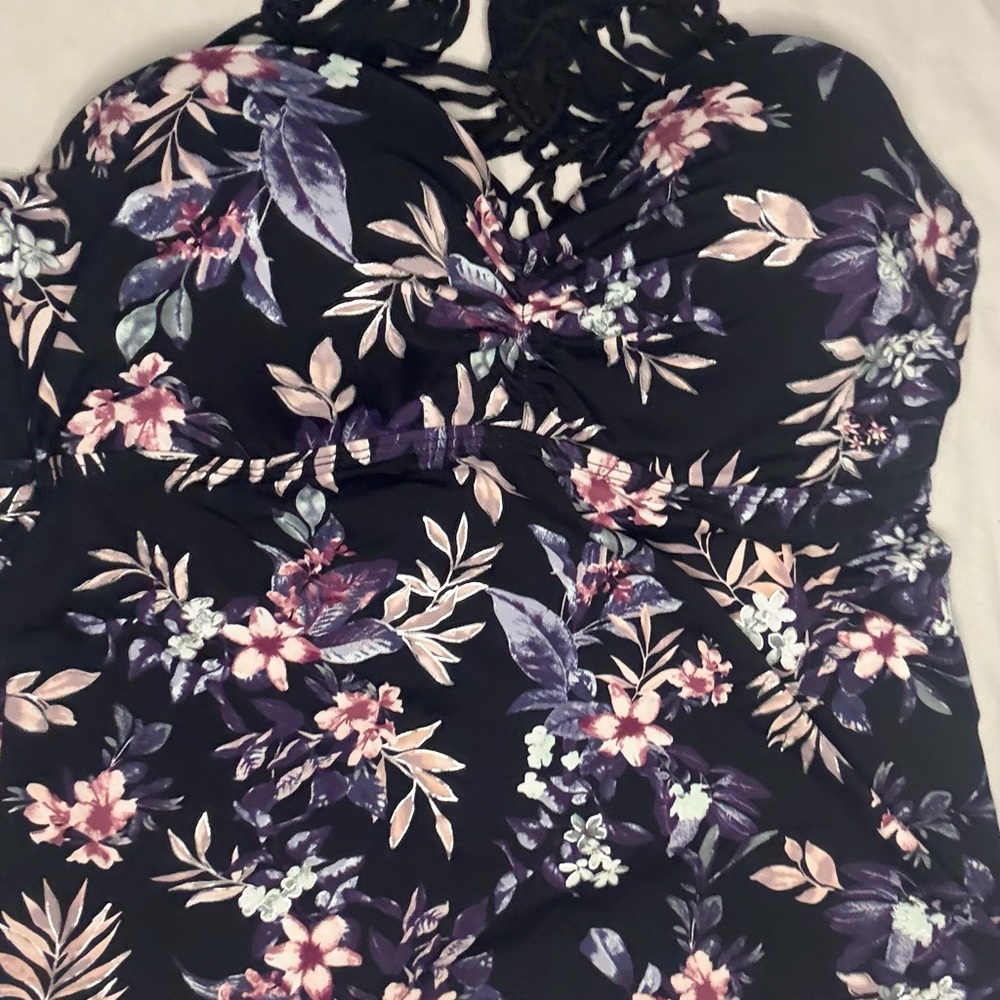 Floral Halter swim top with Black design - Picture 2 of 7